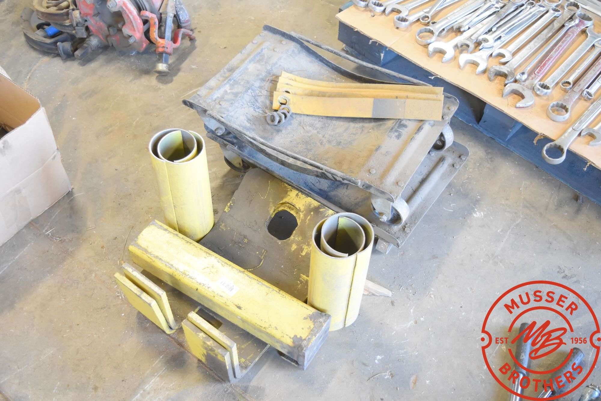 2-Wheel Dollies, 2-Steel Lifting Cradles