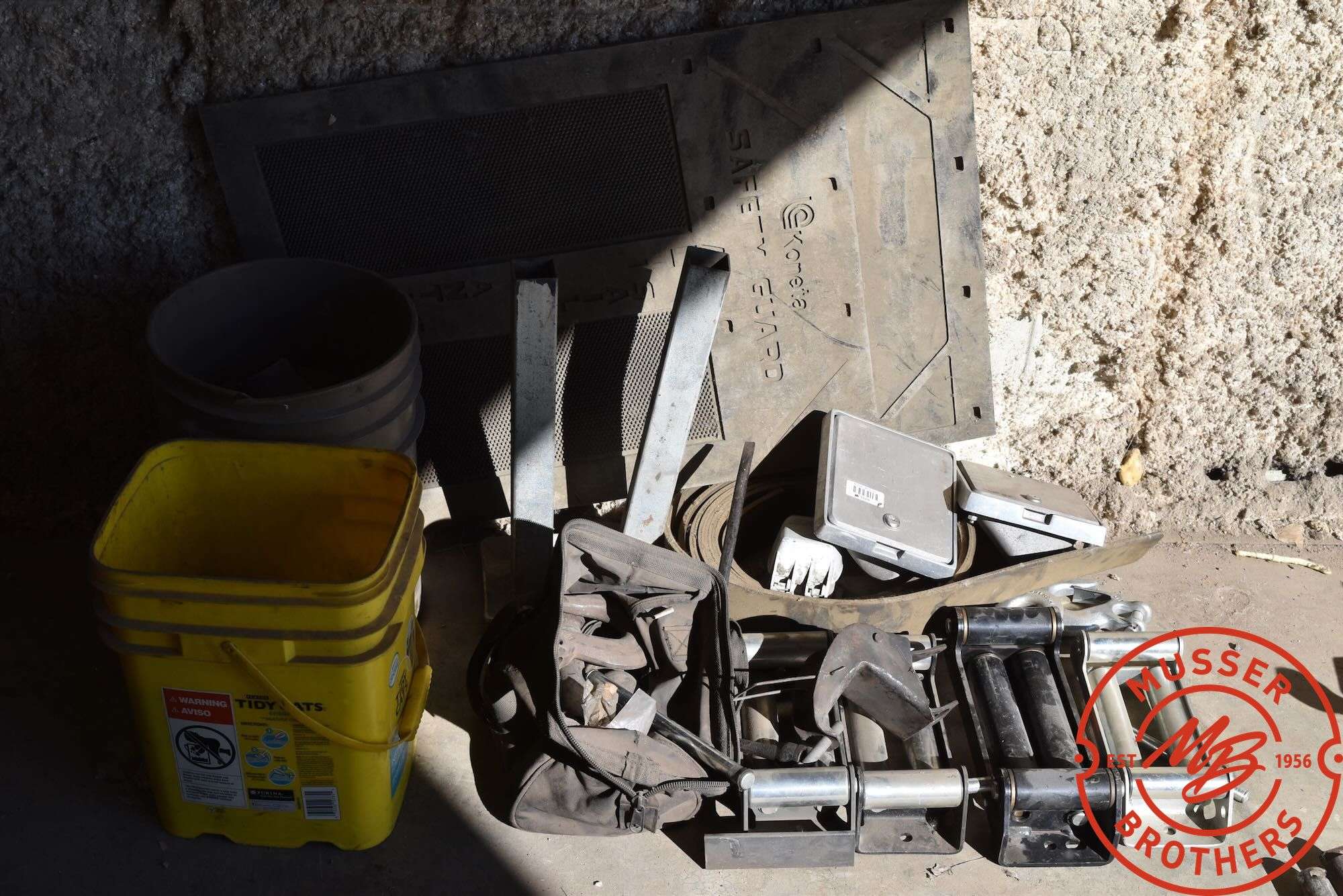 Assorted Hardware, Winch Rollers, Hooks
