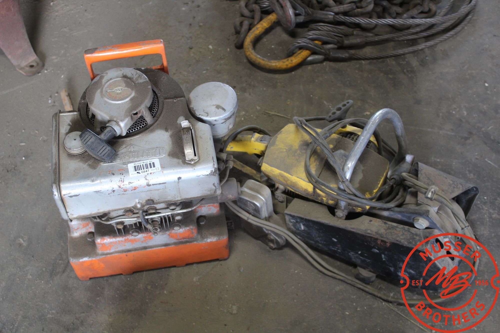 Briggs & Stratton Generator + Mcc Jump Starter