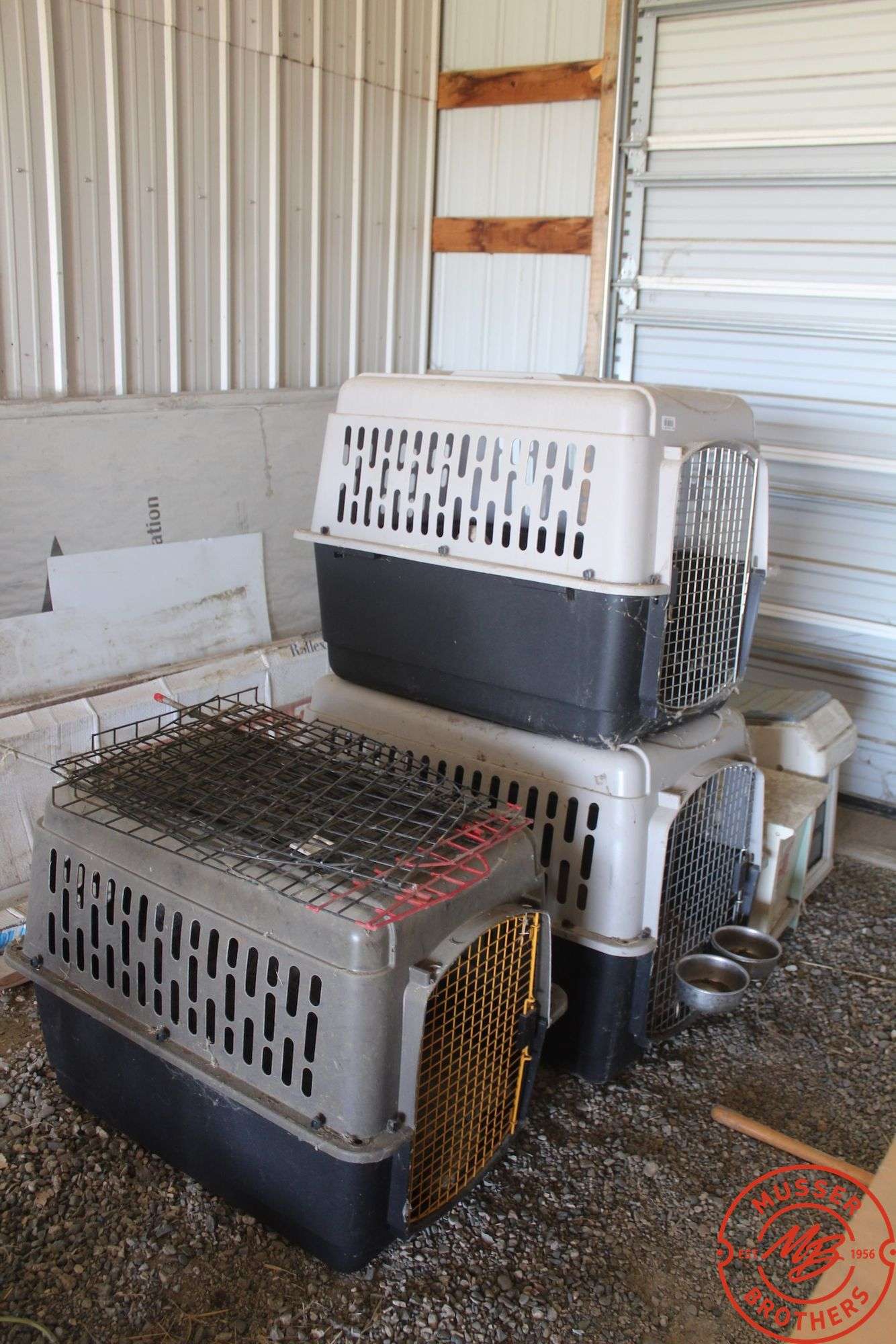 3-Animal Kennels, 2-Feeders + Litter Box