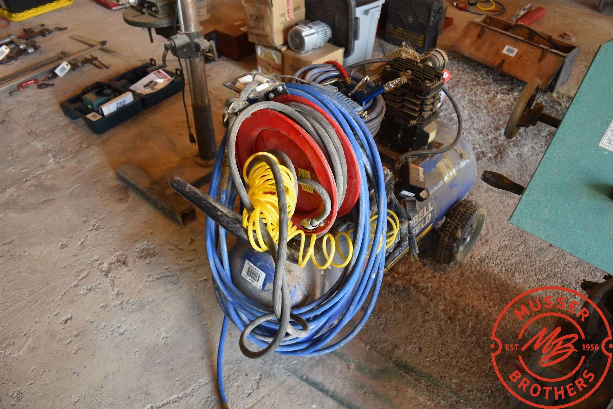 Campbell Hausfield Air Compressor on Wheels