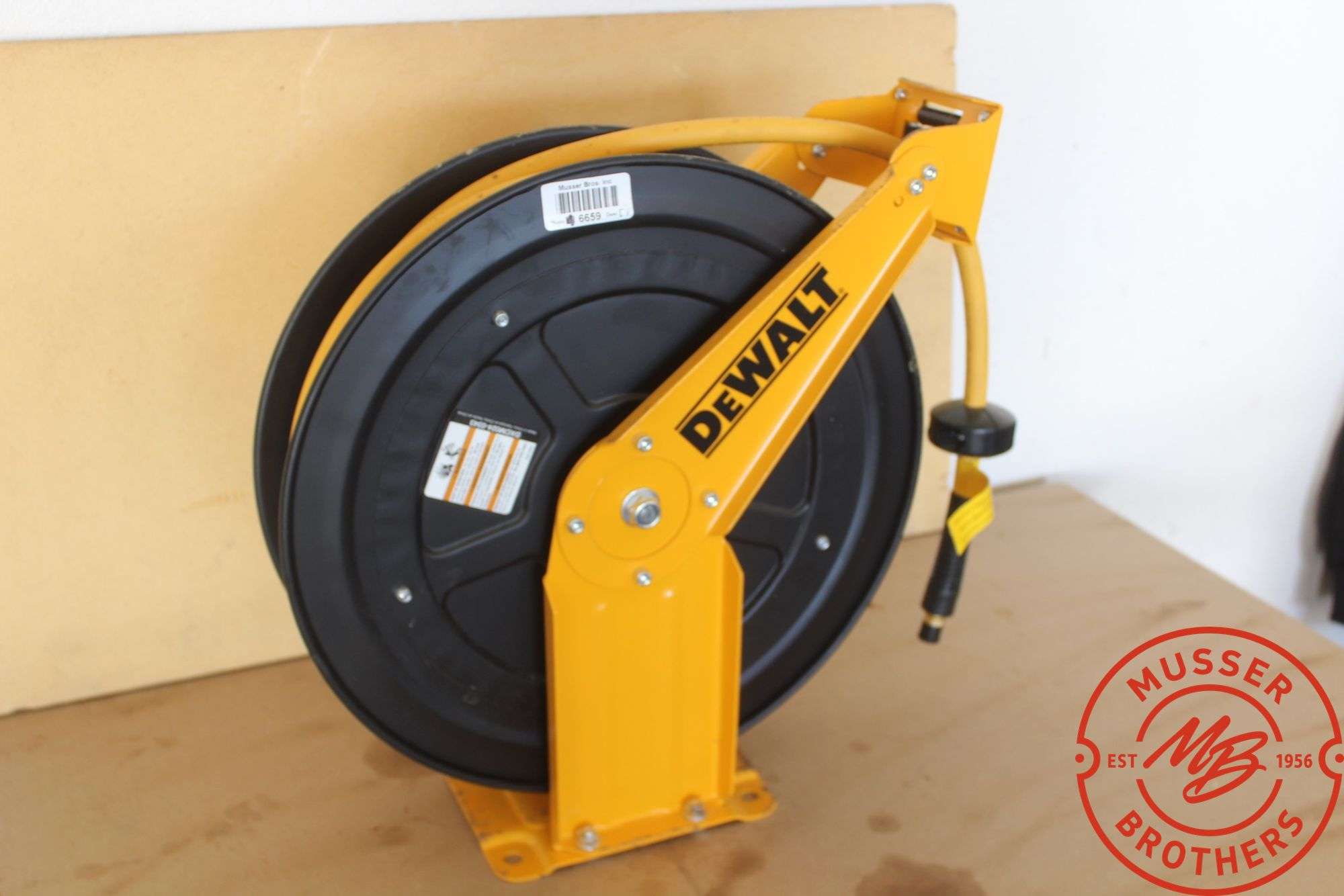 DeWalt Retractable Air Hose Reel w/Hose