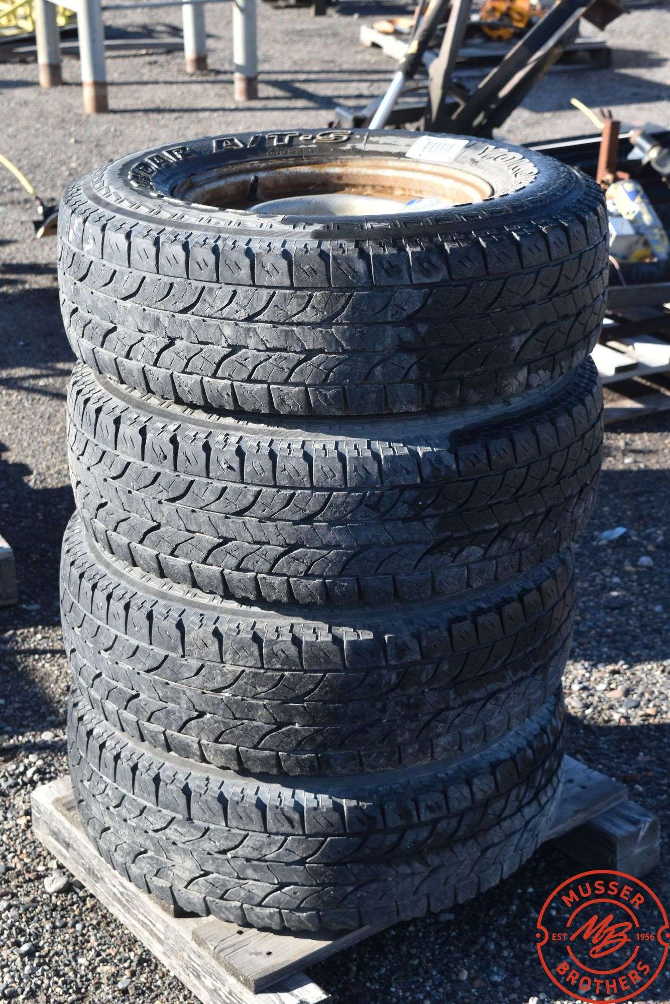 4-Tires w/ Rims
