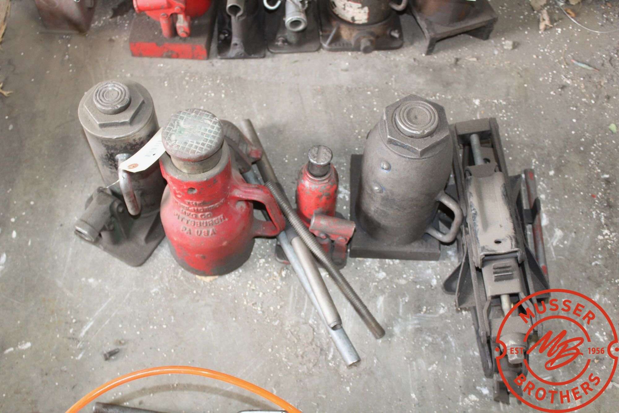 (7) Bottle Jacks