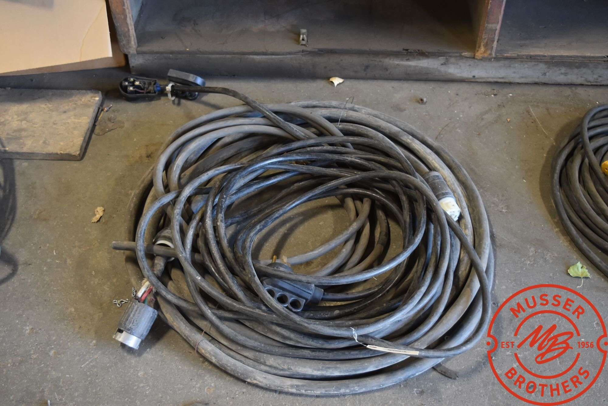 Assorted Electric Cords, Same as 6962