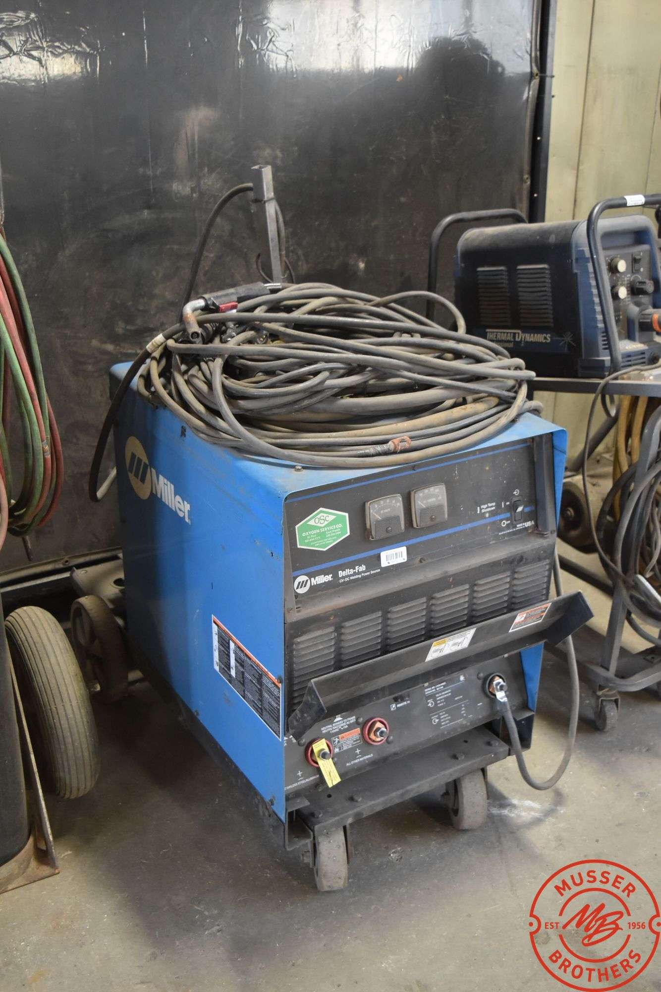 Miller Delta Fab CV-DC Welding Power Source w/ Miller 24A Wire Feeder