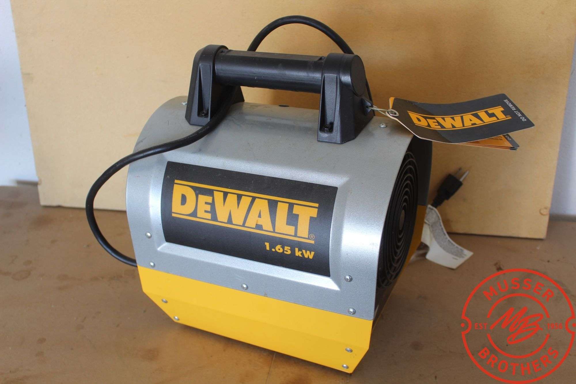 DeWalt Electric Heater DXH165, 120v, 1500w