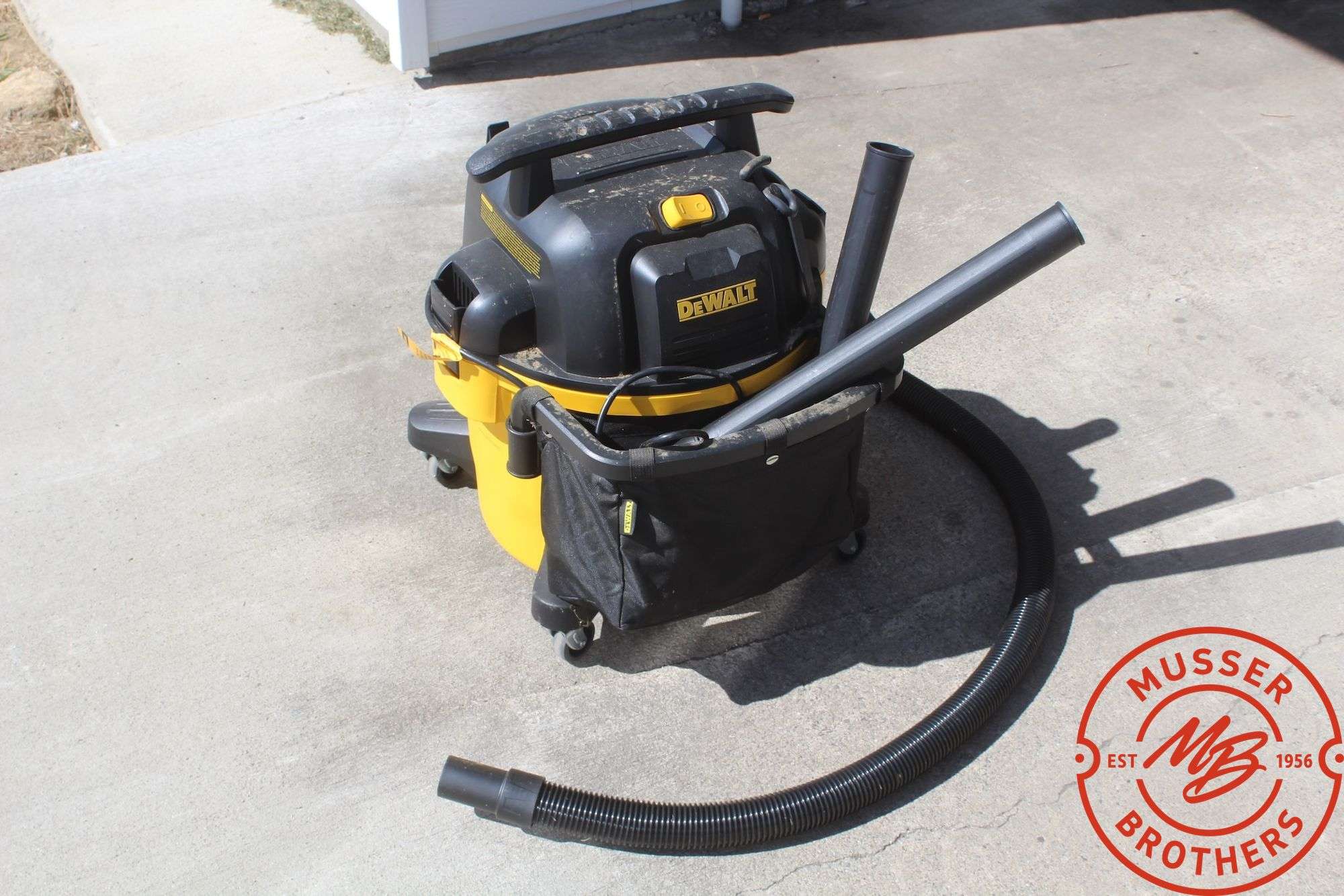 DeWalt 9 Gal Shop Vac 120v