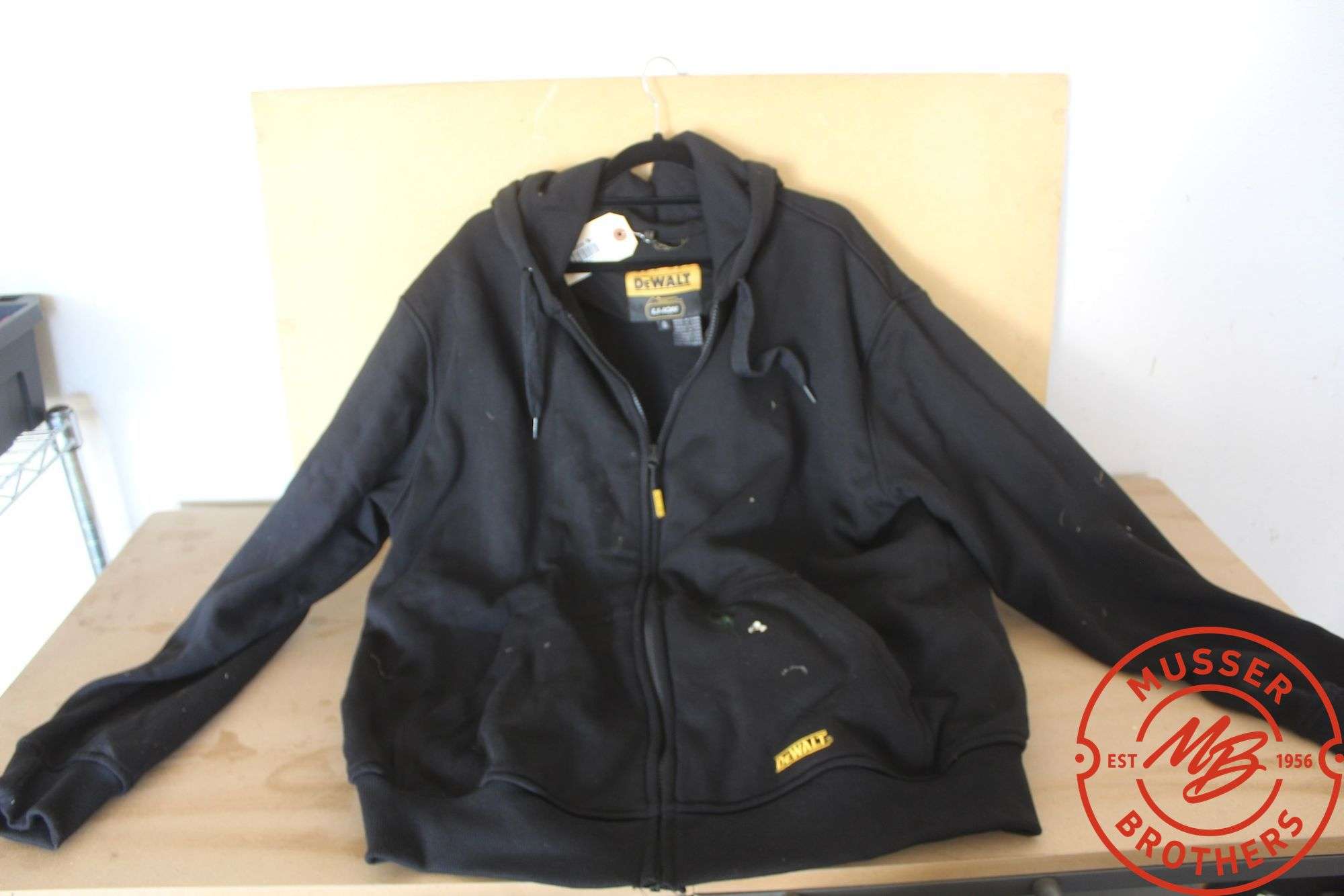 DeWalt XL TG Heated Zipper Pull Hoodie w/Battery