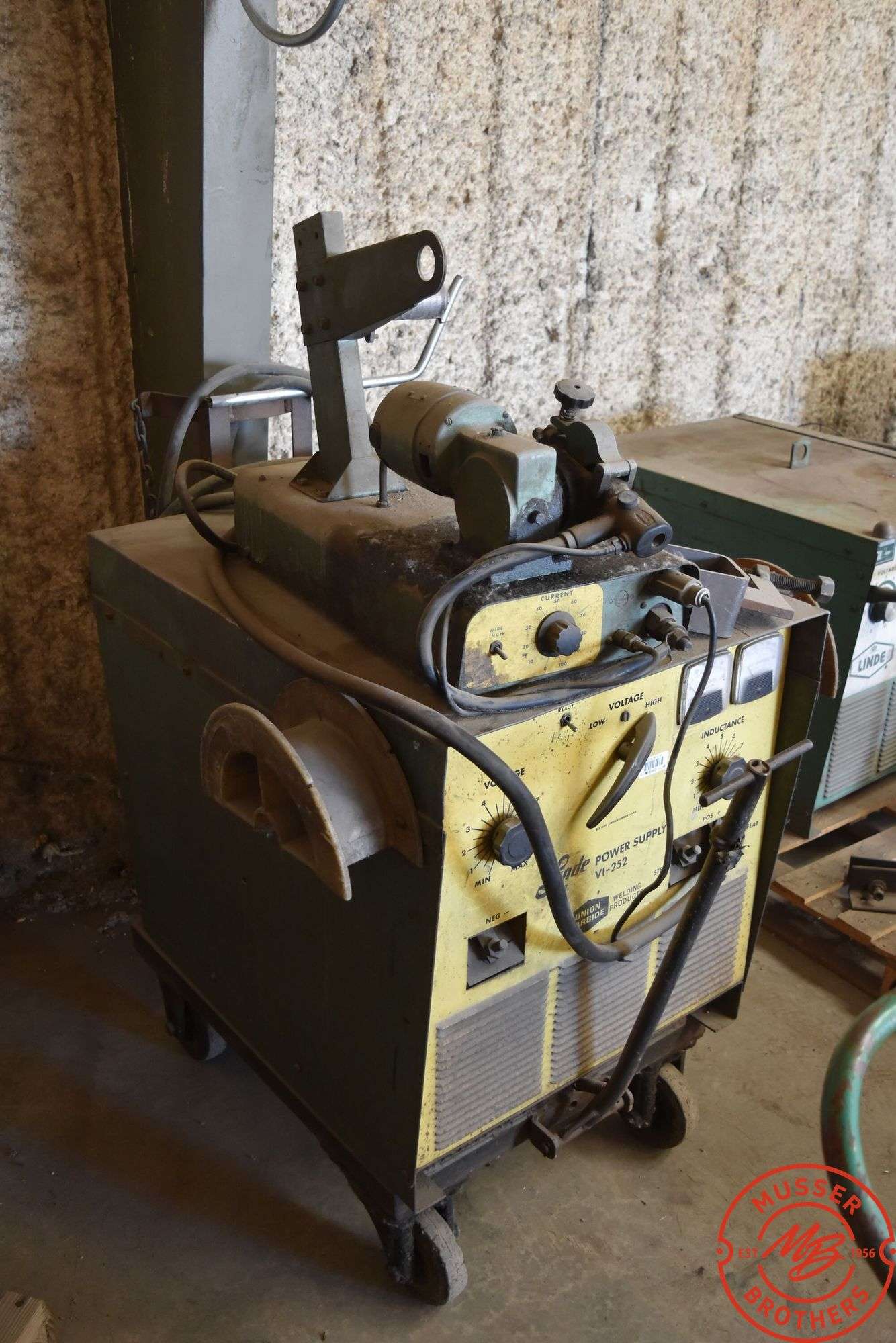Linde VI-252 Power Supply w/ Linde Wire Feed
