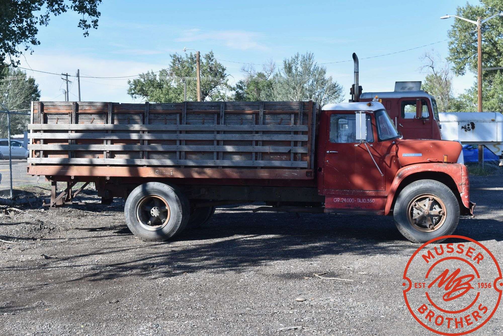 1975  International  Loadstar 1600 Truck (non-runner)