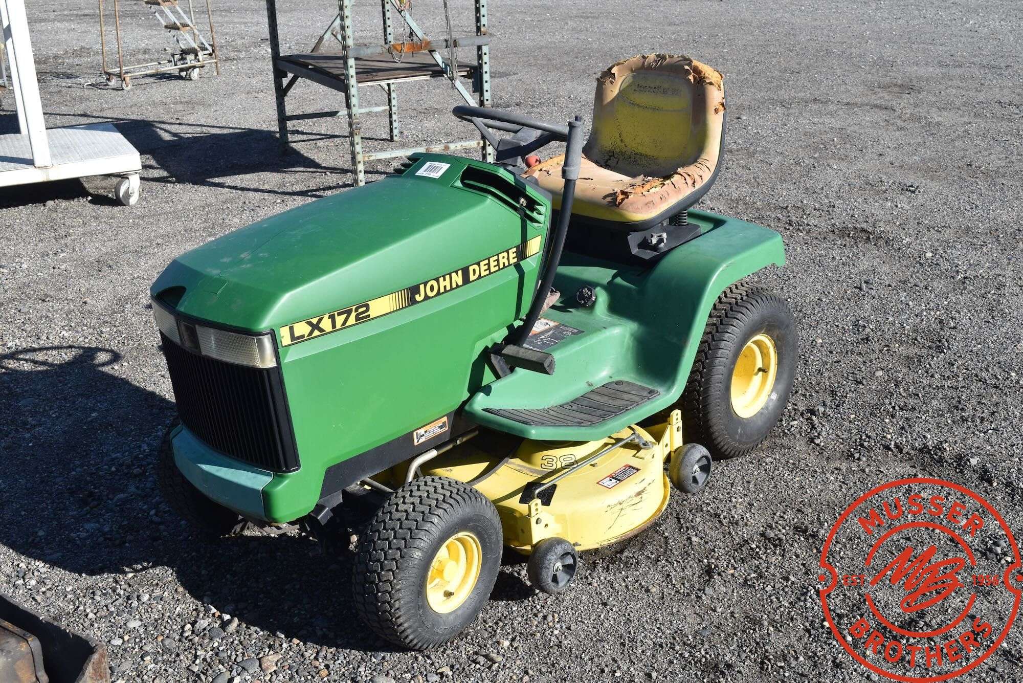John Deere LX172 Lawn Mower (Parts)