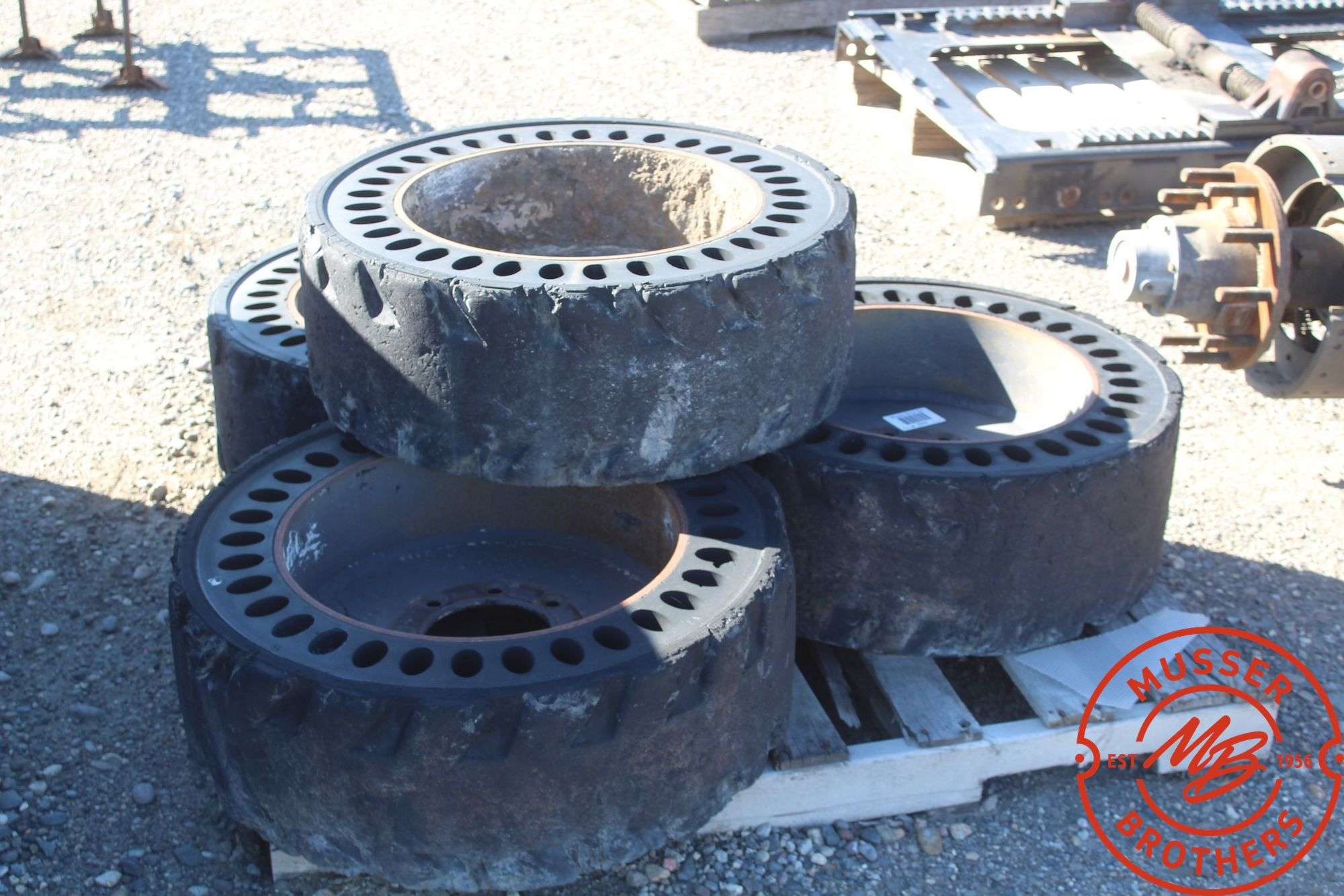 4-Skidsteer Tires on Rims