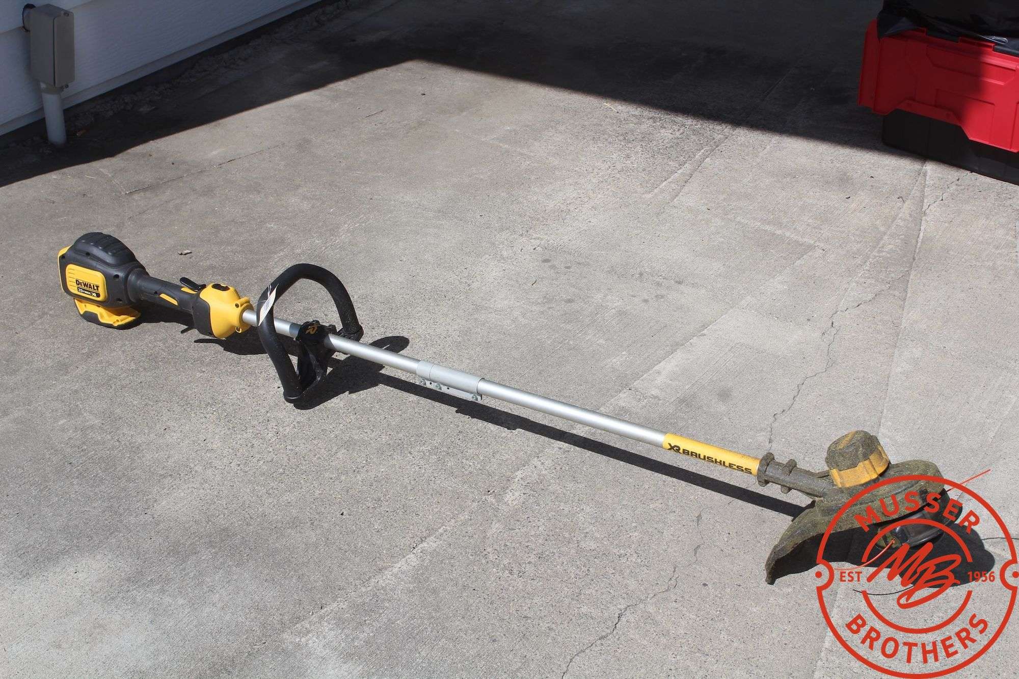 DeWalt String Trimmer DCST920, 20v (No Battery)
