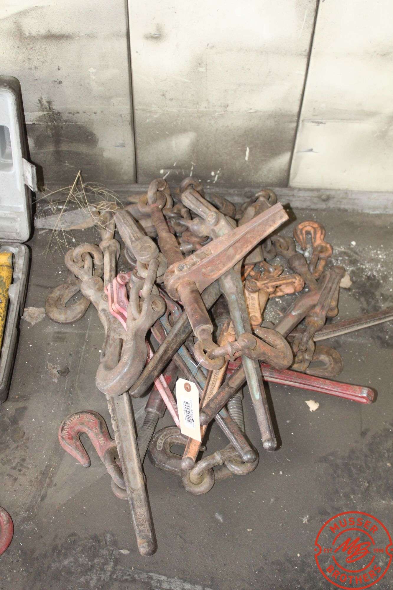 Assorted Chain Binders