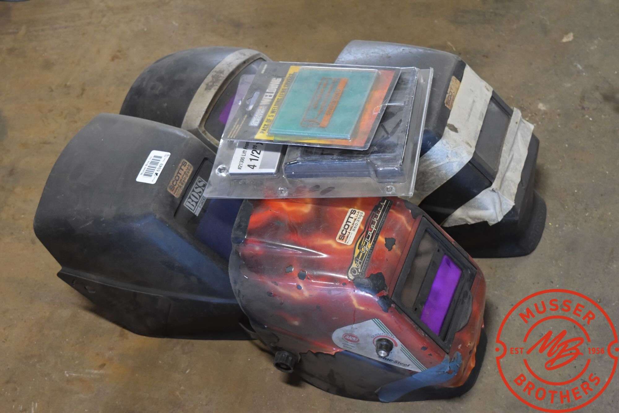(4) Welding Helmets