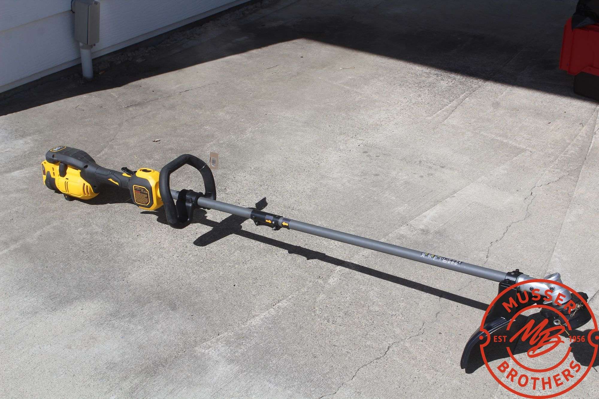 DeWalt 60v String Trimmer DCST972 (No Battery)