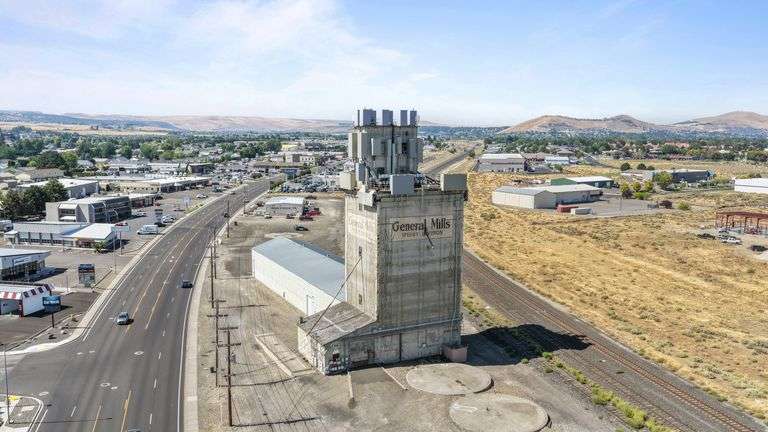 Kennewick Landmark Property