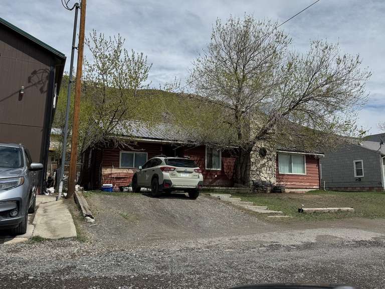 William R. McCormick Estate - 104 Travertine Street, Gardiner, MT - image 3