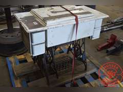 Single Sewing Machine
