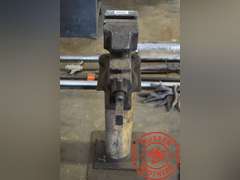 5" Vise on Stand