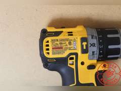 DeWalt Drill DCD796 20v; DW Bit Kit & Charger w/(2) AM Batteries