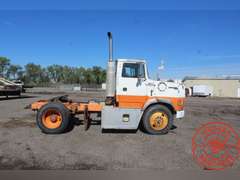 1995  Ford Aero Max  9000 Semi Truck