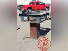 Steel Pallet Straightener