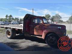 1950  Ford F6  Truck (non-runner)