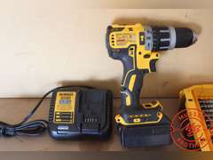 DeWalt Drill DCD796 20v; DW Bit Kit & Charger w/(2) AM Batteries