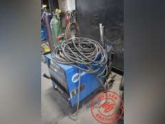 Miller Delta Fab CV-DC Welding Power Source w/ Miller 24A Wire Feeder