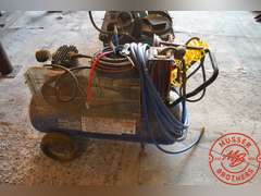 Campbell Hausfield Air Compressor on Wheels