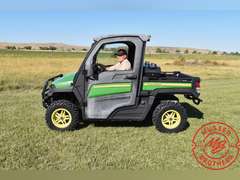 2018  John Deere  XUV 835M  Gator