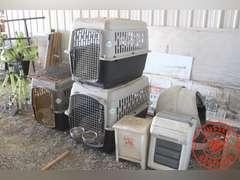 3-Animal Kennels, 2-Feeders + Litter Box