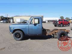 1973  International   1310 Eight Pickup
