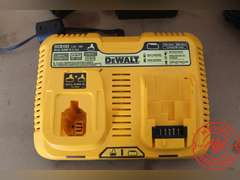 (3) 20v Job Lights w/DW Charger & (4) Aftermarket Batteries