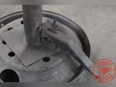 Ridge 4½" Vise on Stand