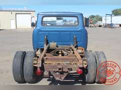1973  International   1310 Eight Pickup