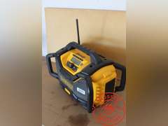 DeWalt Job Sight Radio DCR025, 20v w/Charger