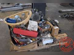 Pallet Lot of Misc