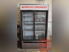 True 2-Door Reach in Fridge