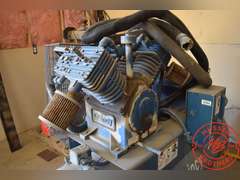 Quincy QT-15 Air Compressor