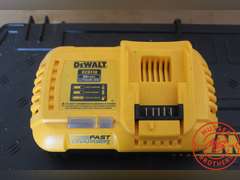 DeWalt 1/4 Impact DCF885 w/DW Shear, 20v w/Accs