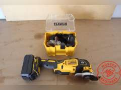 DeWalt Oscillating Multi Tool DCS355, 20v w/Blades & Aftermarket Battery