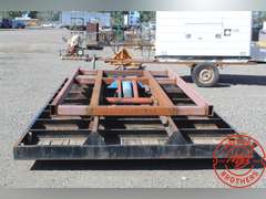 Flatbed w/ Hoist