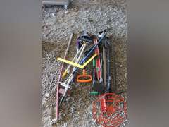 Assorted Handtools, Shovels, Bars, Rakes misc