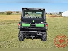 2018  John Deere  XUV 835M  Gator