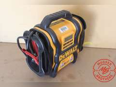 DeWalt Power Station DXAEPS14 w/Air Compressor & Jump Pack