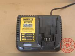 DeWalt 18ga Stapler DCN681, 20v w/Charger & Aftermarket Battery