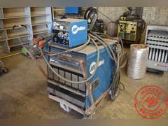 Miller Delta-Fab CV-DC Welder Power Source w/ 24A Wire Feeder